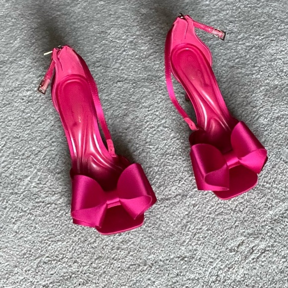 Jessica Simpson Fuchsia Bow Heels - Picture 4 of 6